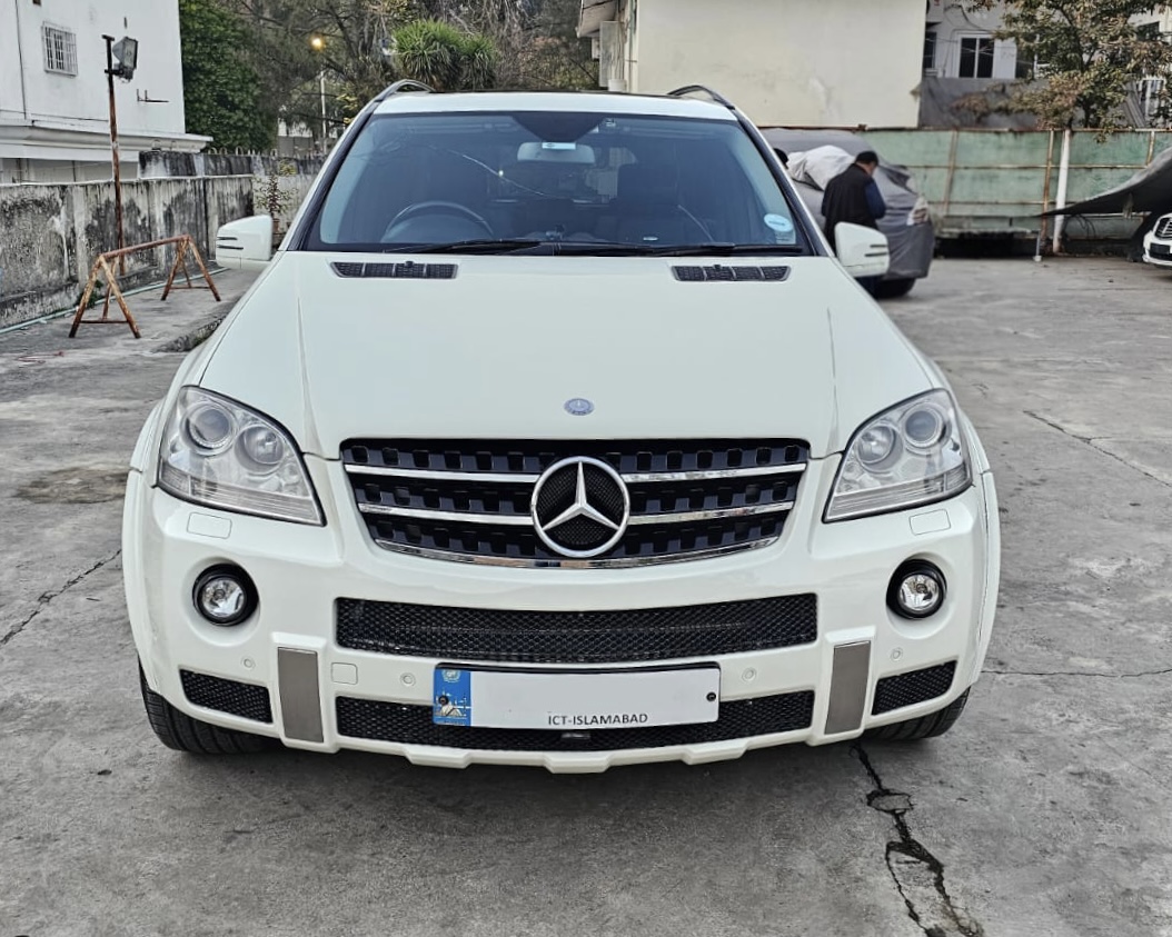 2008 Mercedes-Benz ML63 AMG